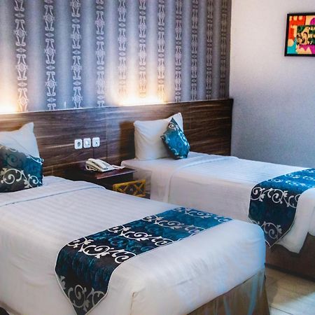 Grand Amira Hotel Solo, Azana Hotels Collection Εξωτερικό φωτογραφία