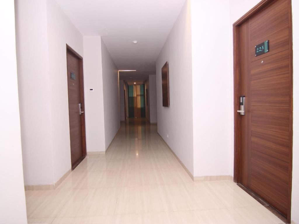 Grand Amira Hotel Solo, Azana Hotels Collection Εξωτερικό φωτογραφία