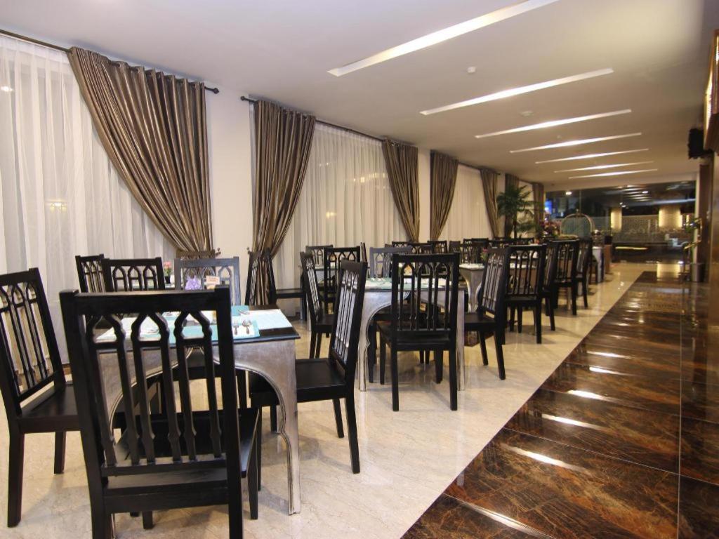 Grand Amira Hotel Solo, Azana Hotels Collection Εξωτερικό φωτογραφία