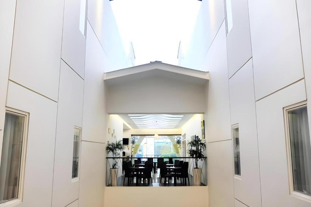 Grand Amira Hotel Solo, Azana Hotels Collection Εξωτερικό φωτογραφία