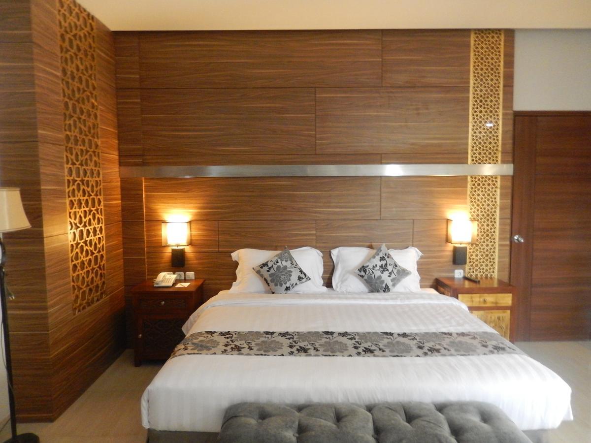 Grand Amira Hotel Solo, Azana Hotels Collection Εξωτερικό φωτογραφία