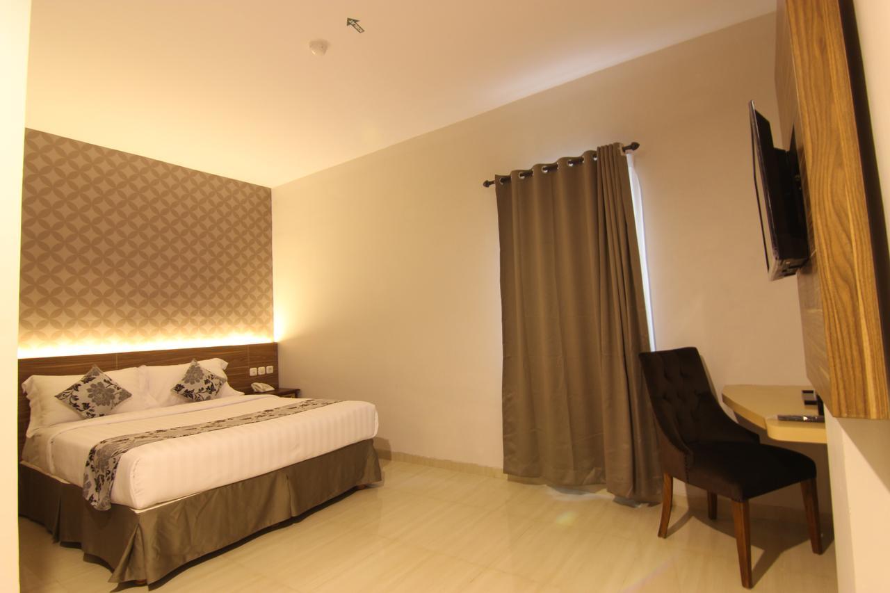 Grand Amira Hotel Solo, Azana Hotels Collection Εξωτερικό φωτογραφία
