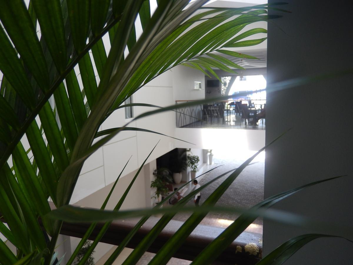 Grand Amira Hotel Solo, Azana Hotels Collection Εξωτερικό φωτογραφία
