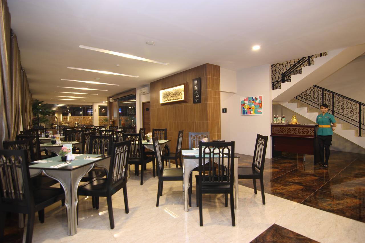 Grand Amira Hotel Solo, Azana Hotels Collection Εξωτερικό φωτογραφία