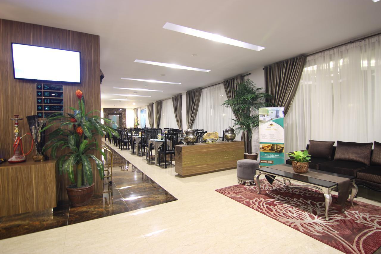 Grand Amira Hotel Solo, Azana Hotels Collection Εξωτερικό φωτογραφία